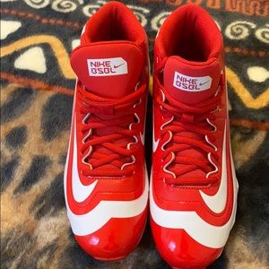 Red and white baseball cleats size 7.5
